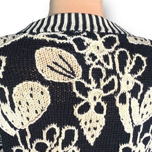 Vintage 90s Cardigan Sweater Round Neck Cropped Knit Black Dark Floral Oversized - Picture 4 of 12